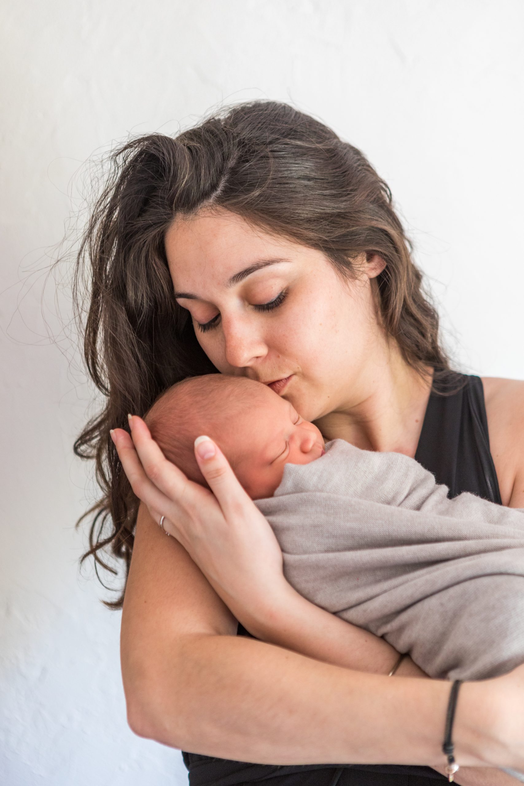 Une complicité se crée entre mère et fille