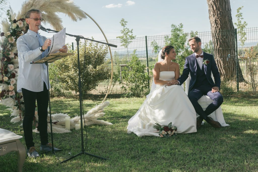 Mariage avec une cérémonie laïque